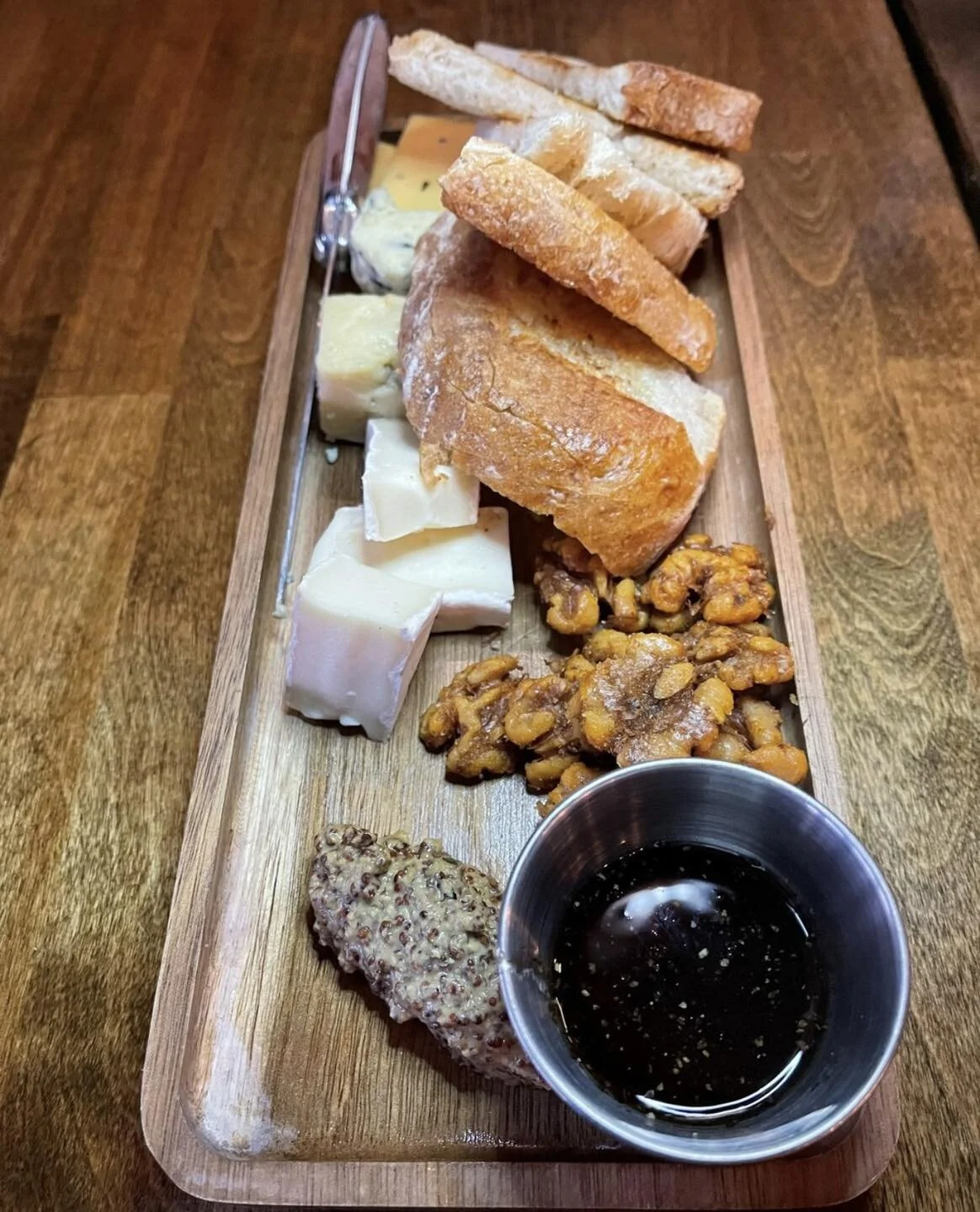 What&rsquo;s your go-to brunch menu item? 🍳🧀 

Brunch from 11:30-3 today. Dinner from 3-8. Grab your reservation online at www.blacksquirrelphilly.com! 📲