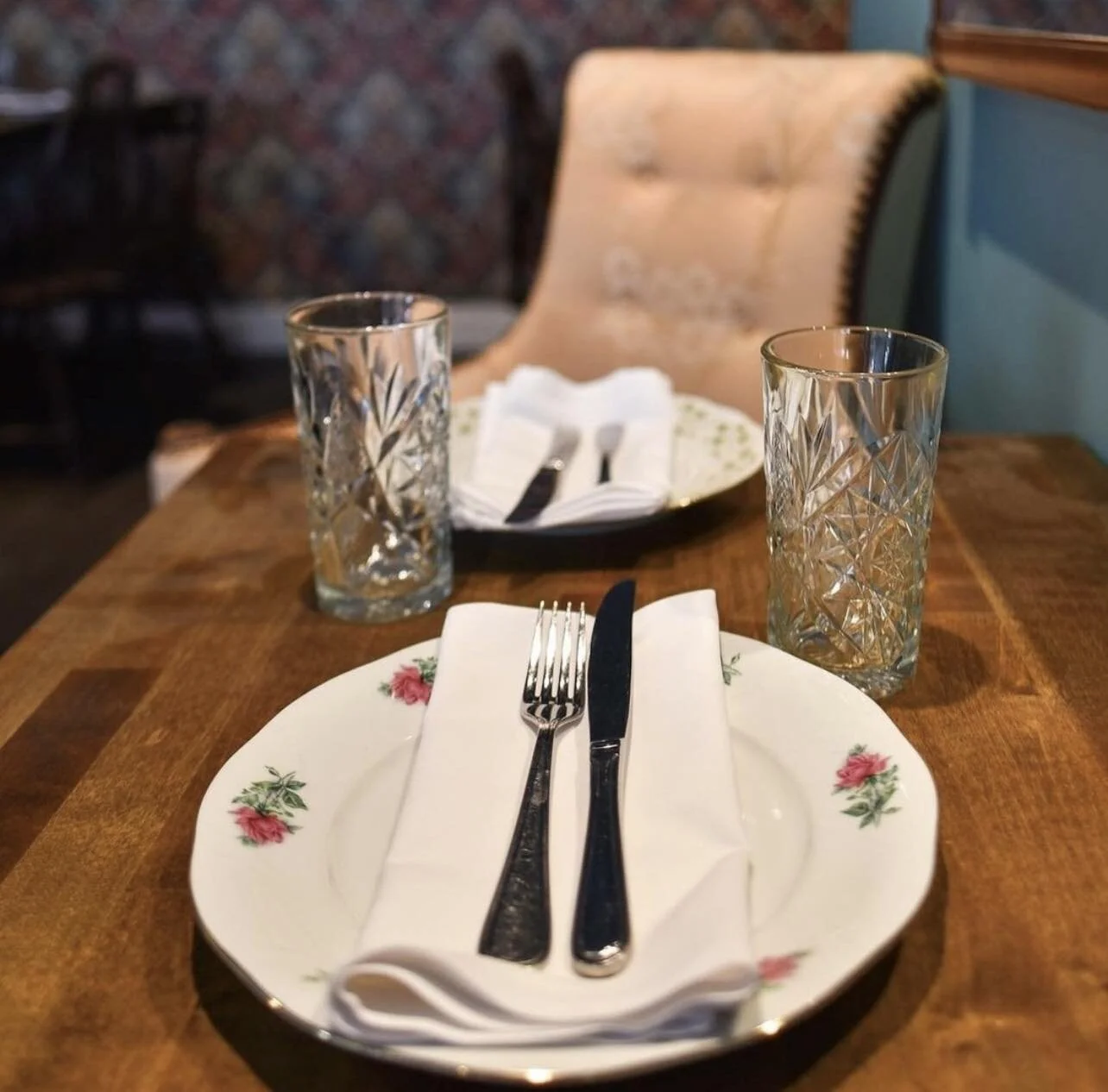 Mothers Day Weekend is approaching quickly! 💐

Whether you&rsquo;re celebrating with brunch, lunch, or dinner - we have got you covered! 🖤 Grab your reservation ahead of time at the link in our profile.